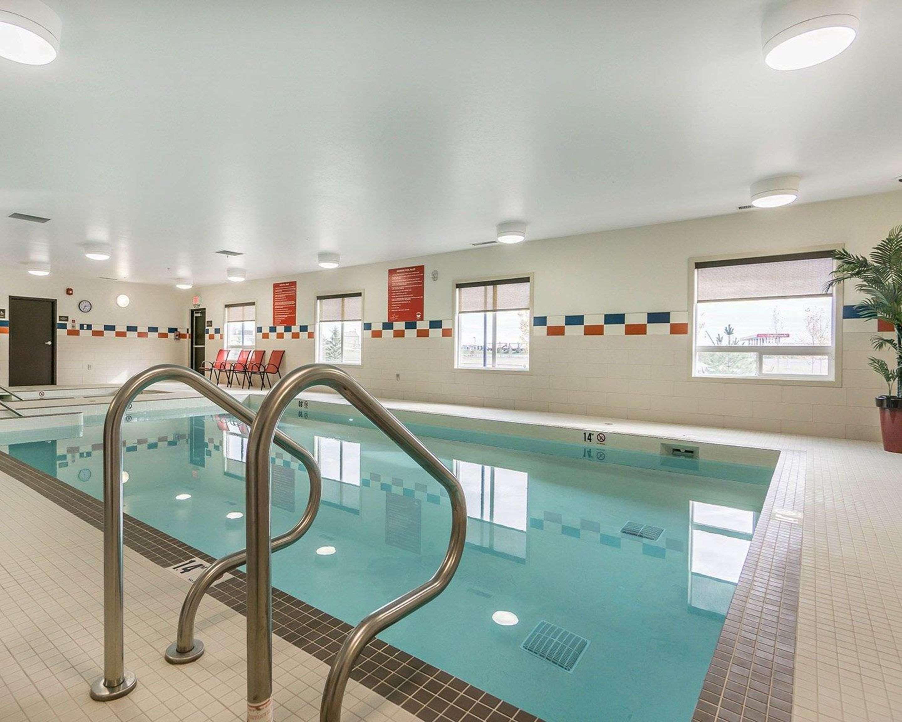 Comfort Inn & Suites Edmonton International Airport Nisku Eksteriør bilde