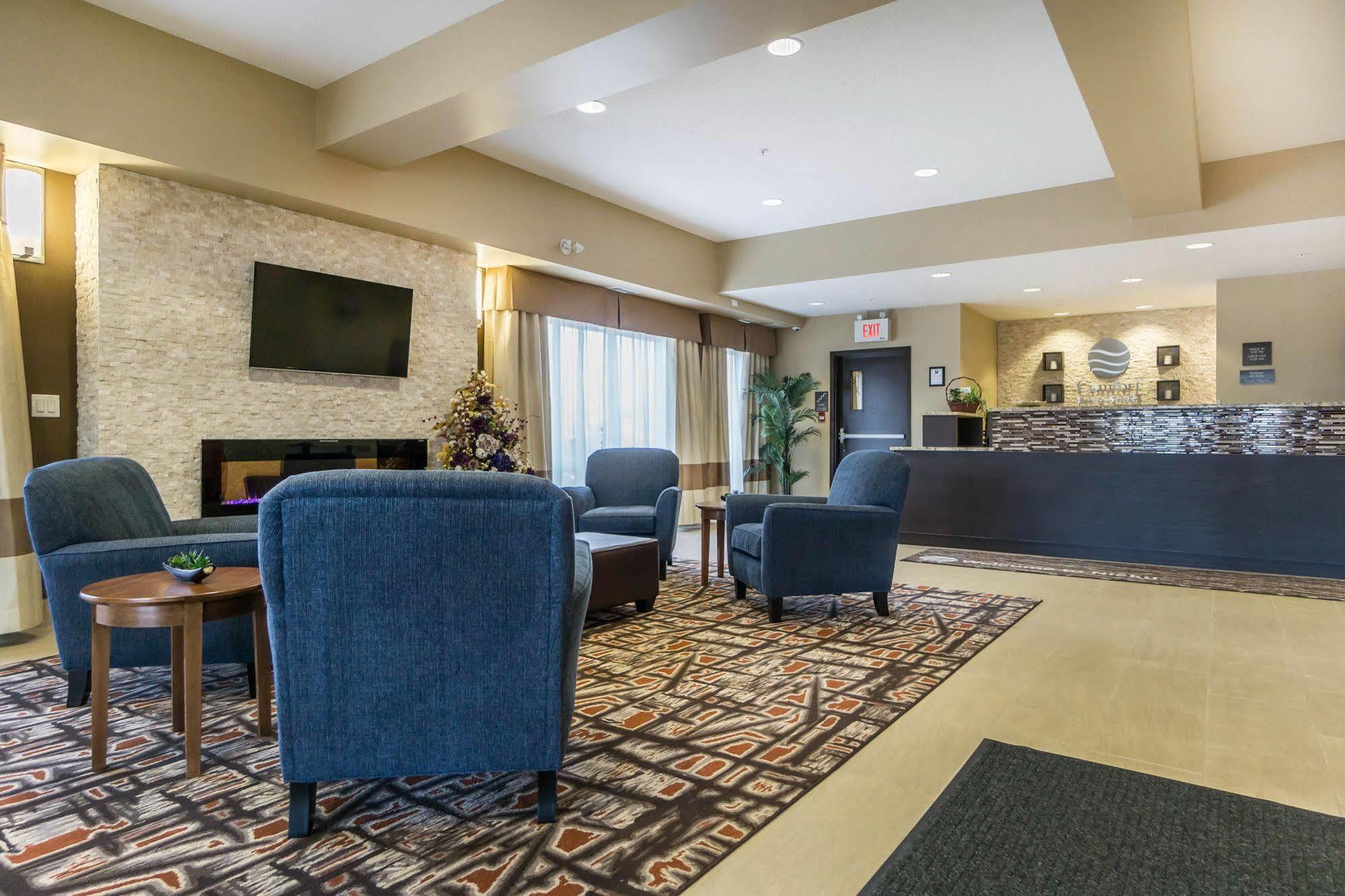 Comfort Inn & Suites Edmonton International Airport Nisku Eksteriør bilde