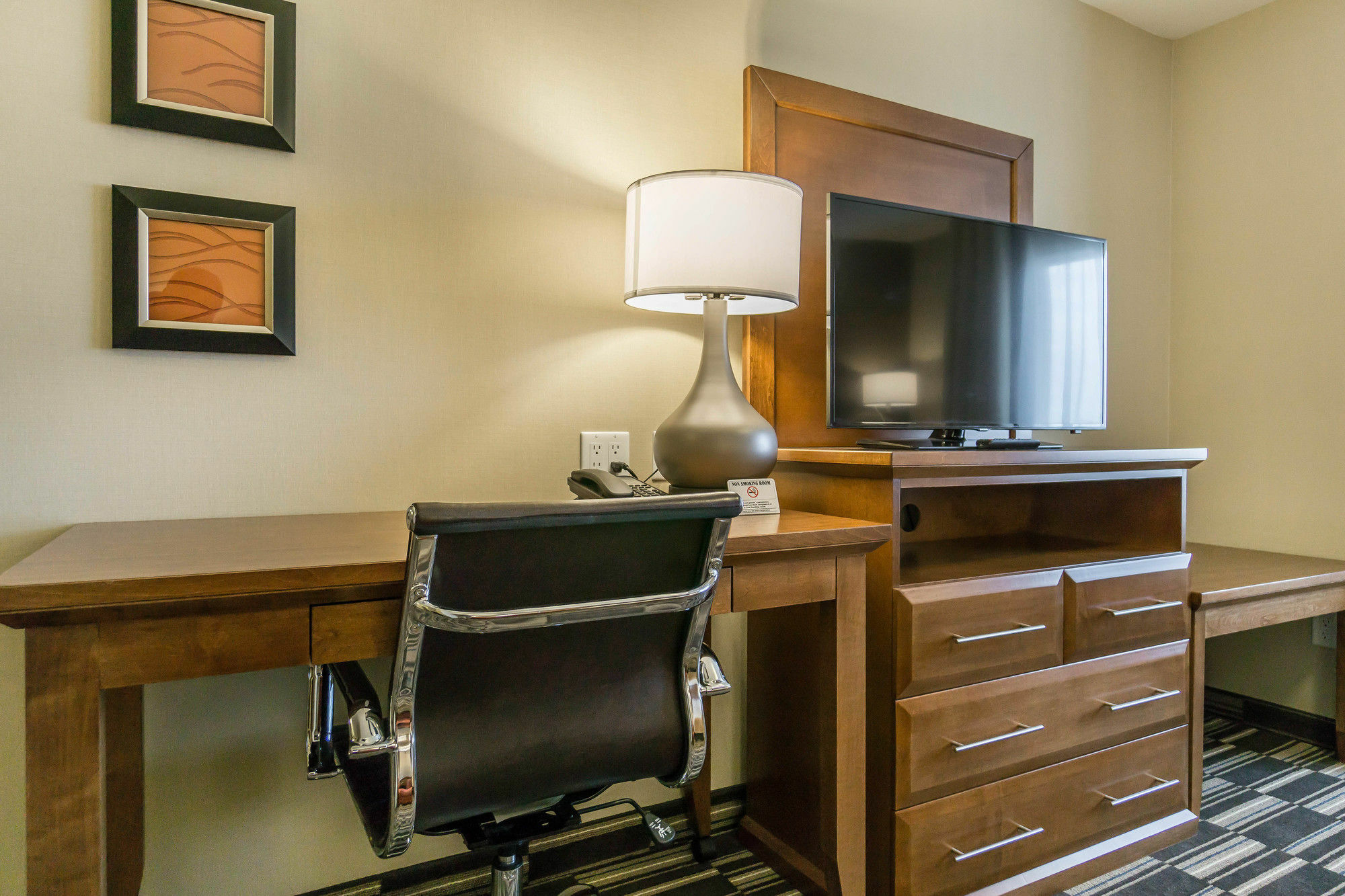 Comfort Inn & Suites Edmonton International Airport Nisku Eksteriør bilde